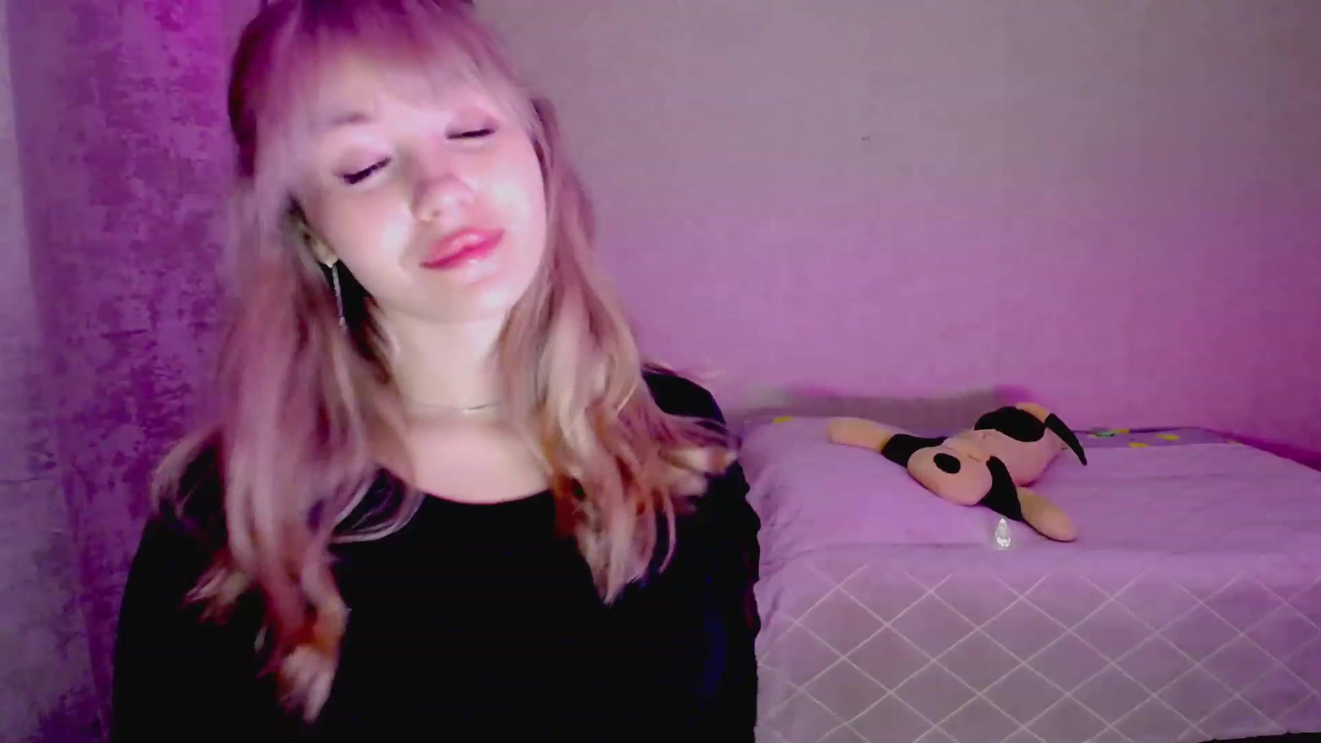 Gallery image thumbnail from WishJot's myfreecams stream on, 11/13/2023, 17:19 image 14 of 20