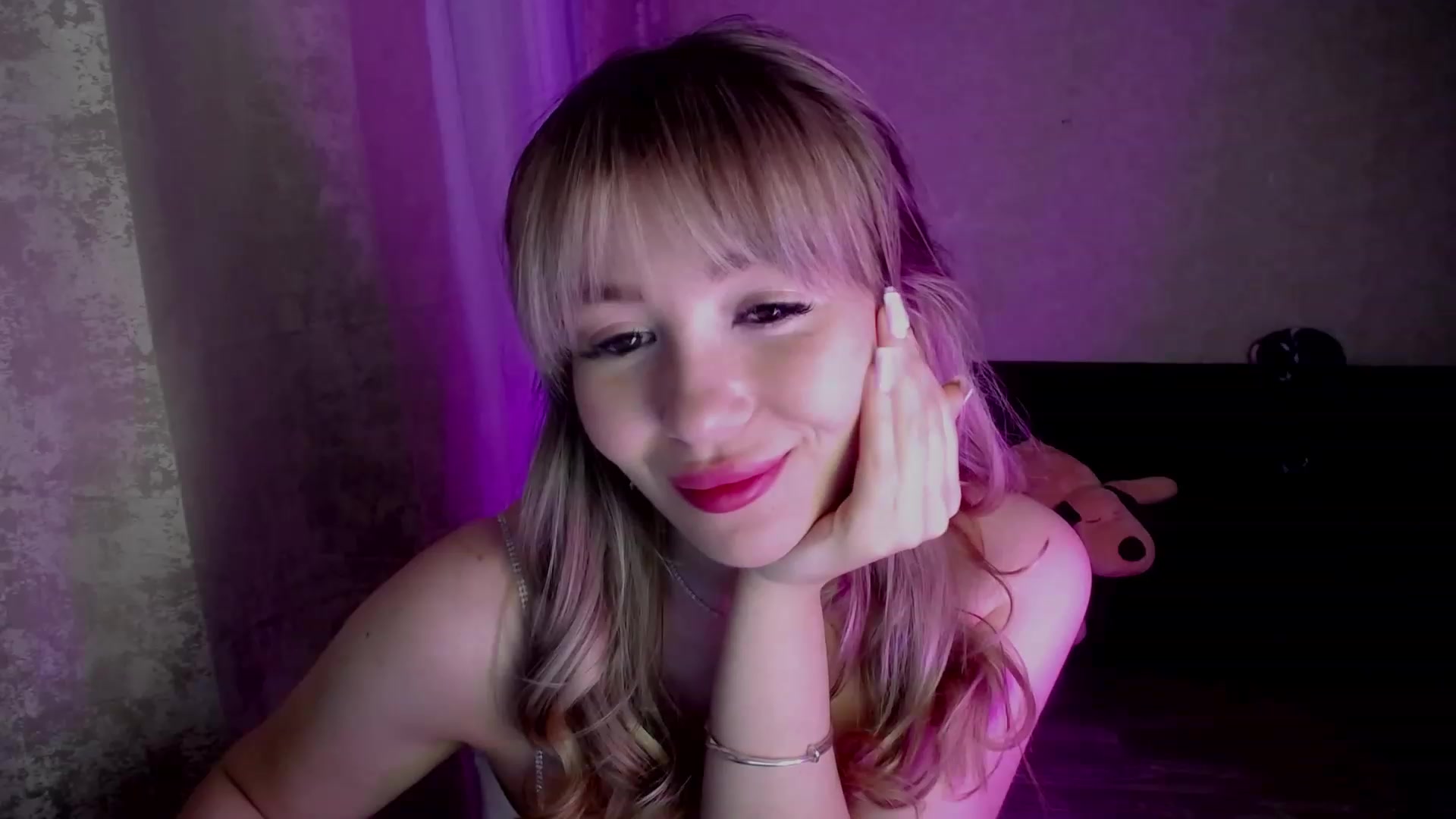 Gallery image thumbnail from WishJot's myfreecams stream on, 11/20/2023, 17:29 image 13 of 20
