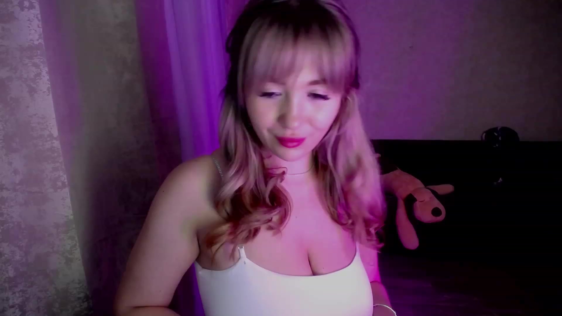 Gallery image thumbnail from WishJot's myfreecams stream on, 11/20/2023, 17:29 image 16 of 20