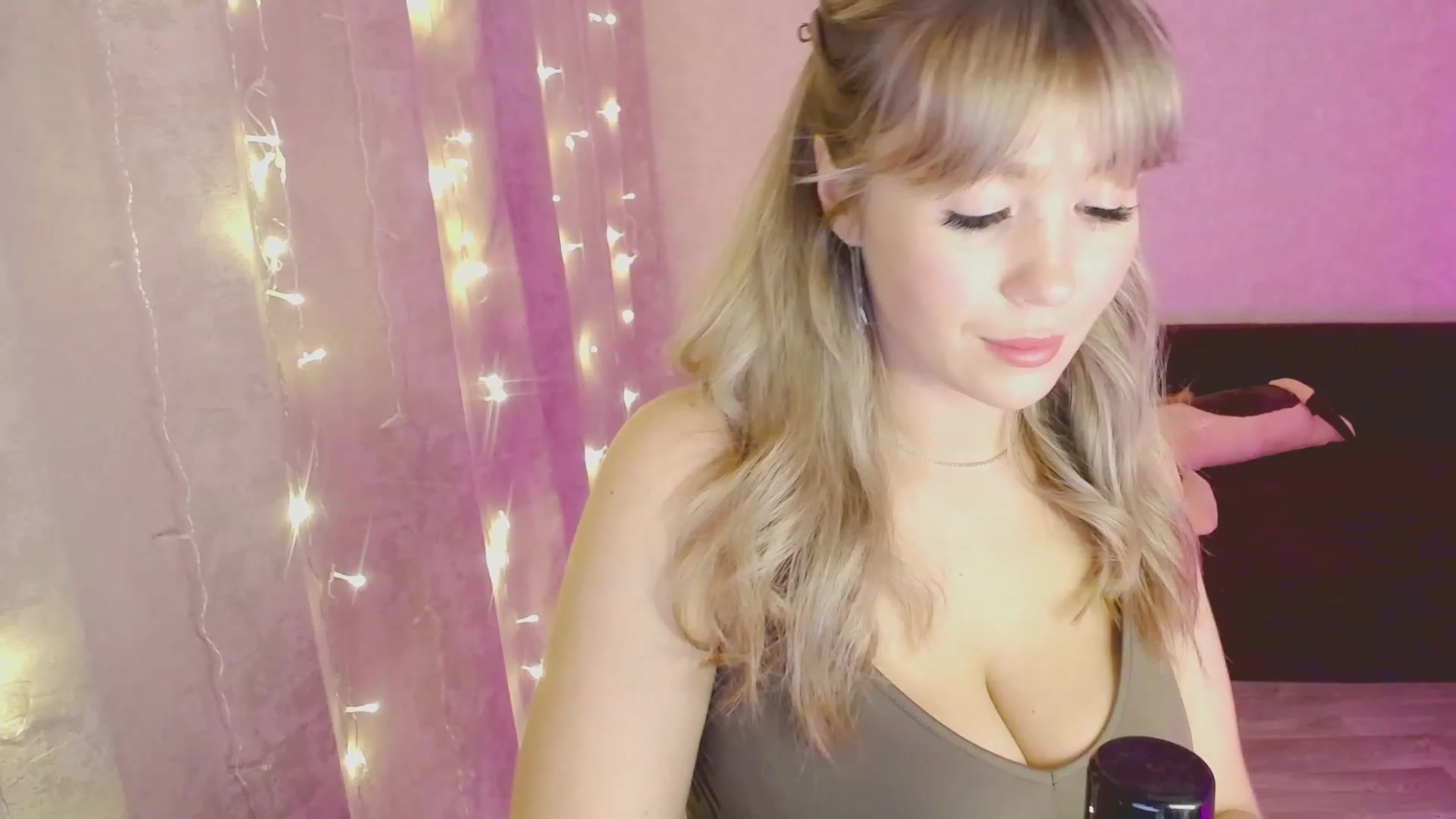 Gallery image thumbnail from WishJot's myfreecams stream on, 12/01/2023, 20:19 image 8 of 20