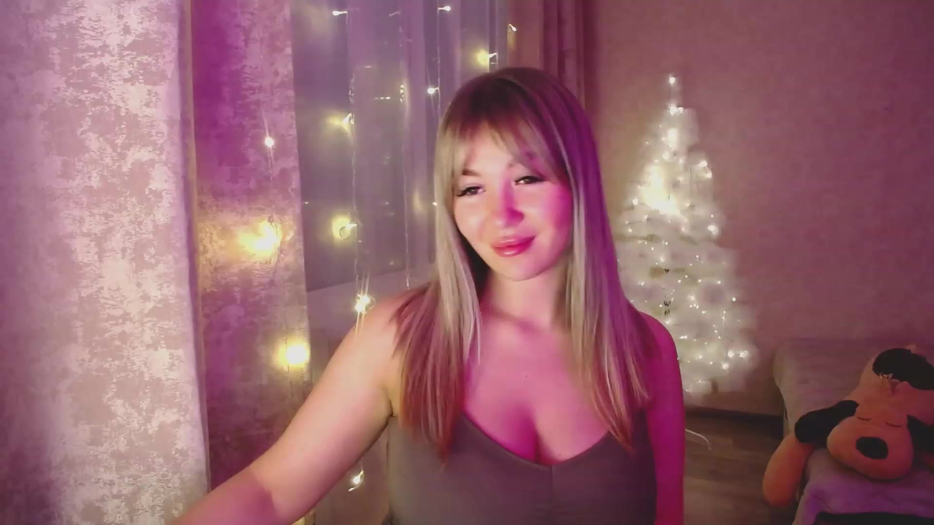 Gallery image thumbnail from WishJot's myfreecams stream on, 12/26/2023, 20:16 image 5 of 20