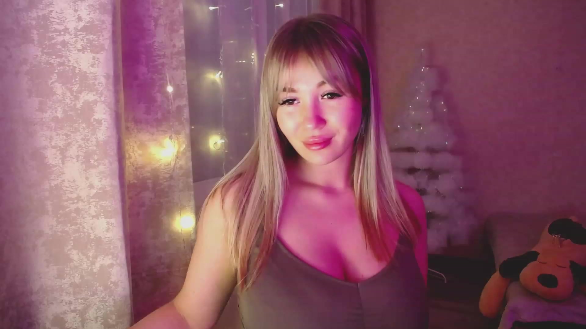 Gallery image thumbnail from WishJot's myfreecams stream on, 12/26/2023, 20:16 image 9 of 20