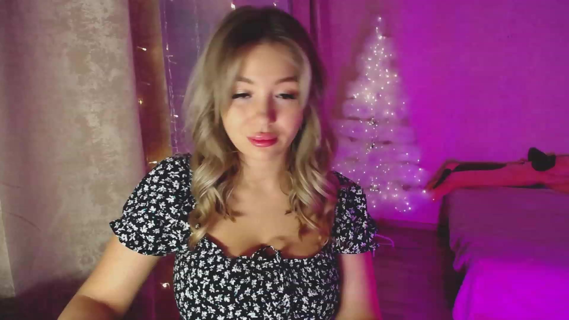Gallery image thumbnail from WishJot's myfreecams stream on, 01/10/2024, 21:03 image 2 of 20