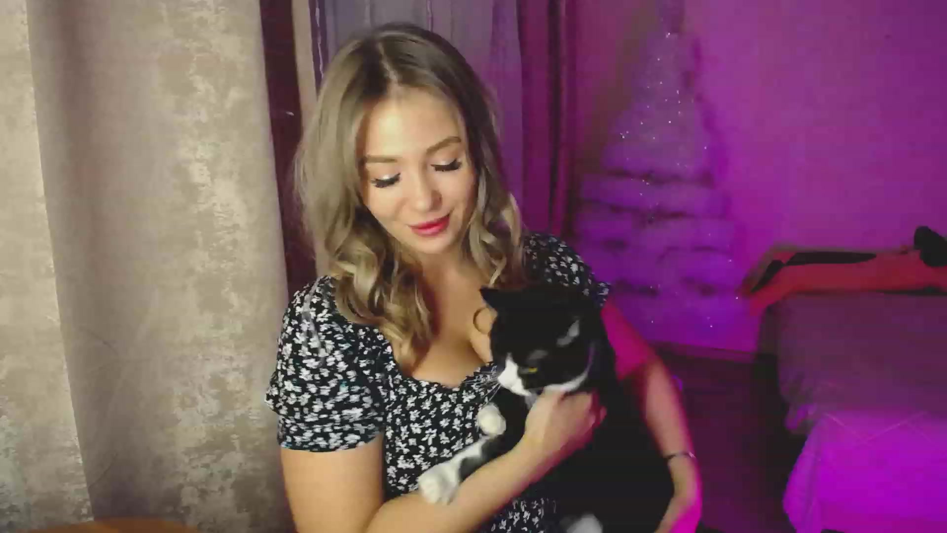 Gallery image thumbnail from WishJot's myfreecams stream on, 01/10/2024, 21:03 image 15 of 20