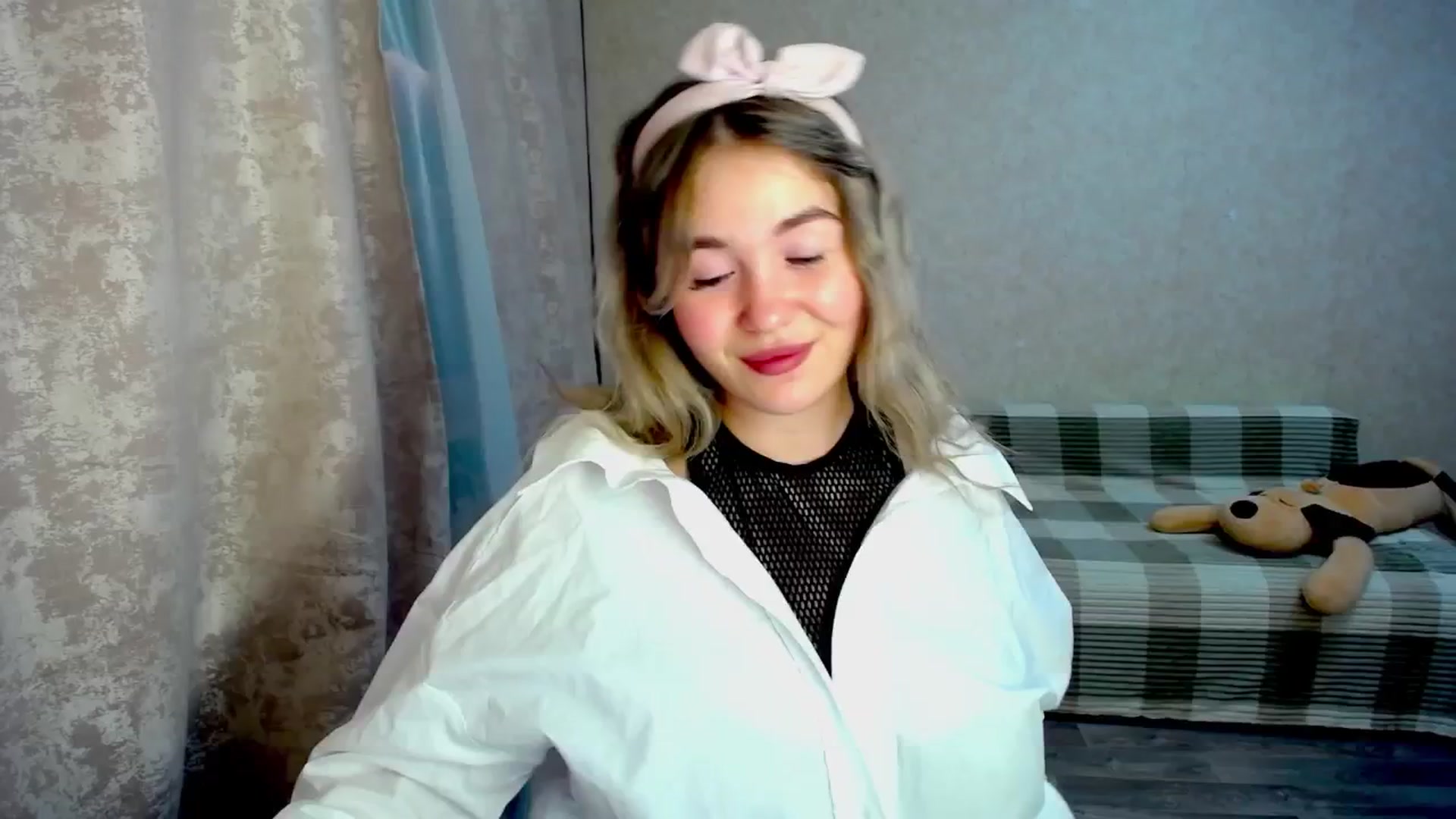 Gallery image thumbnail from WishJot's myfreecams stream on, 04/15/2024, 20:17 image 2 of 20