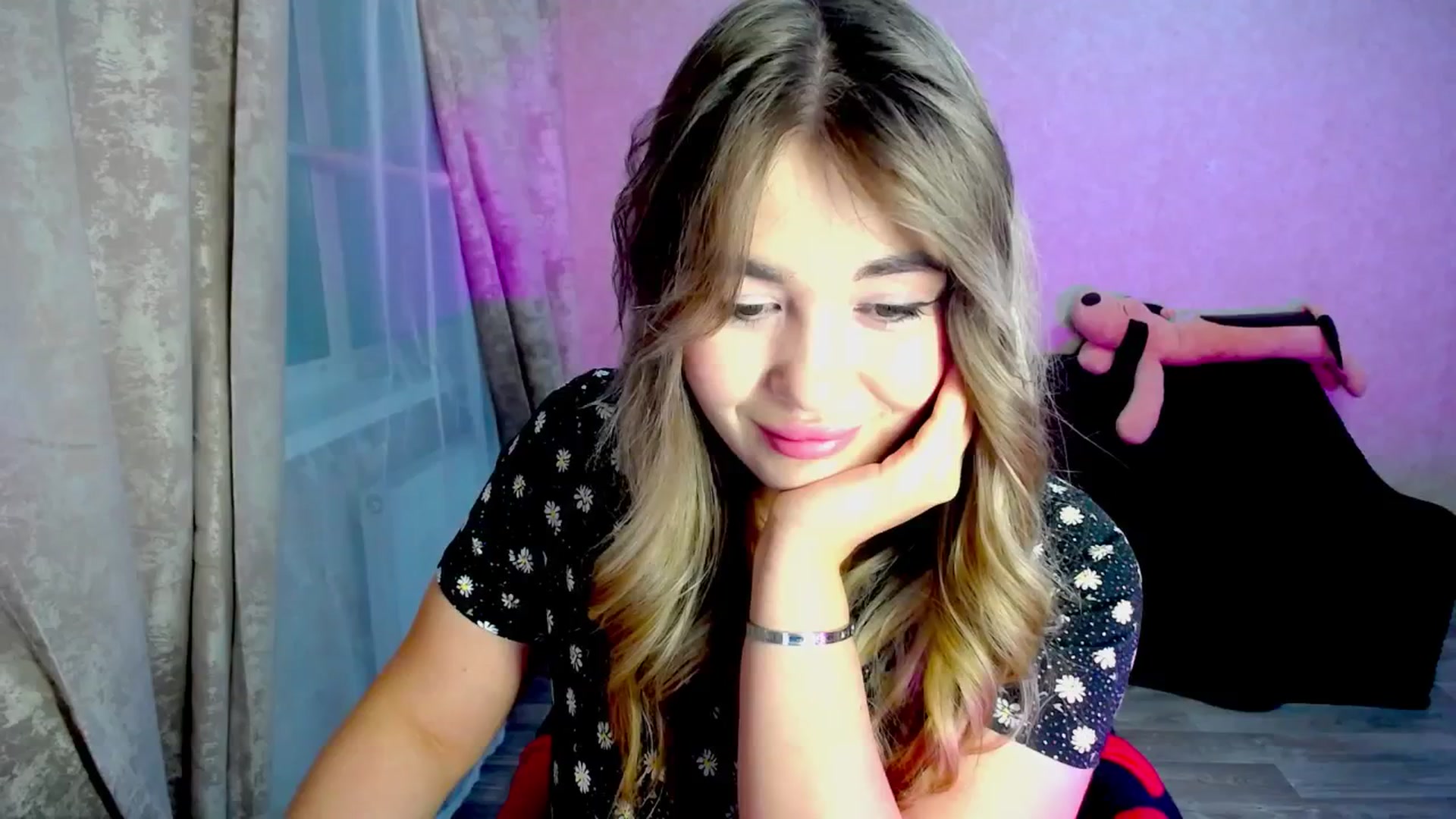 Gallery image thumbnail from WishJot's myfreecams stream on, 05/09/2024, 21:46 image 13 of 20