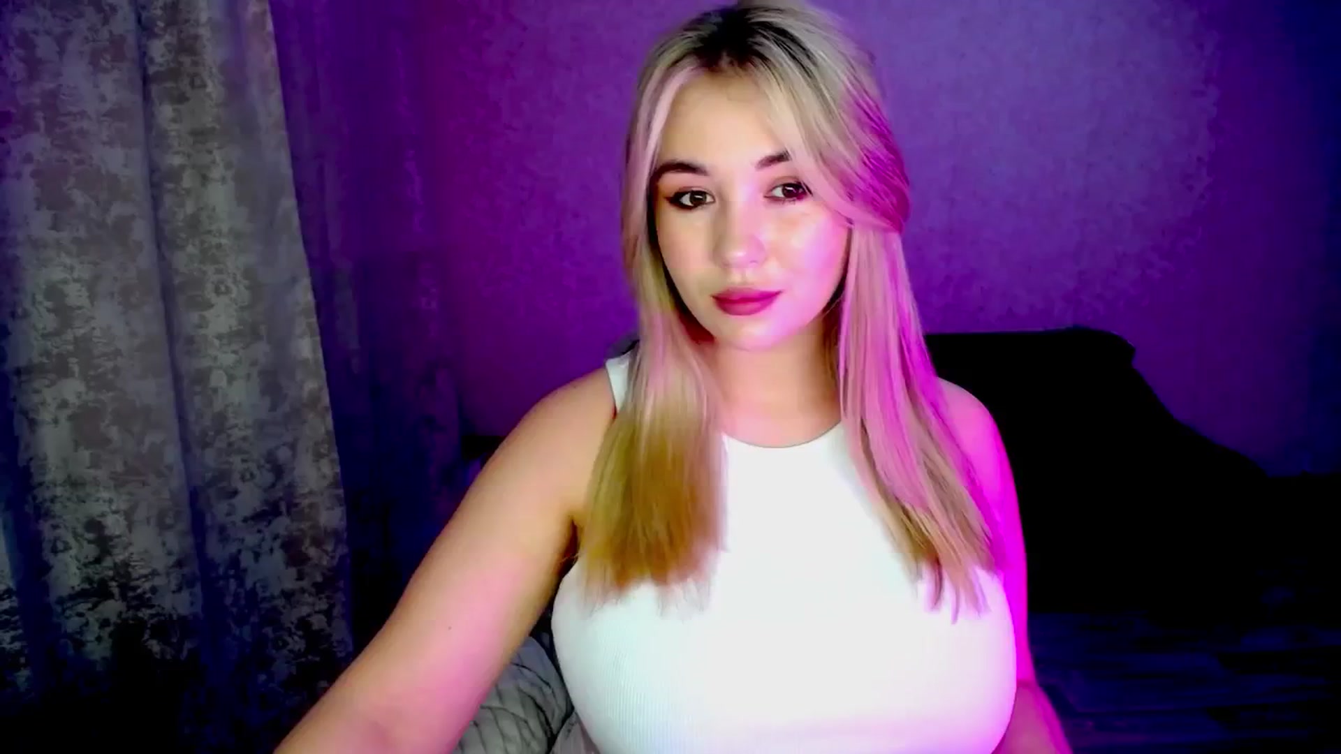 Gallery image thumbnail from WishJot's myfreecams stream on, 07/13/2024, 19:09 image 1 of 20
