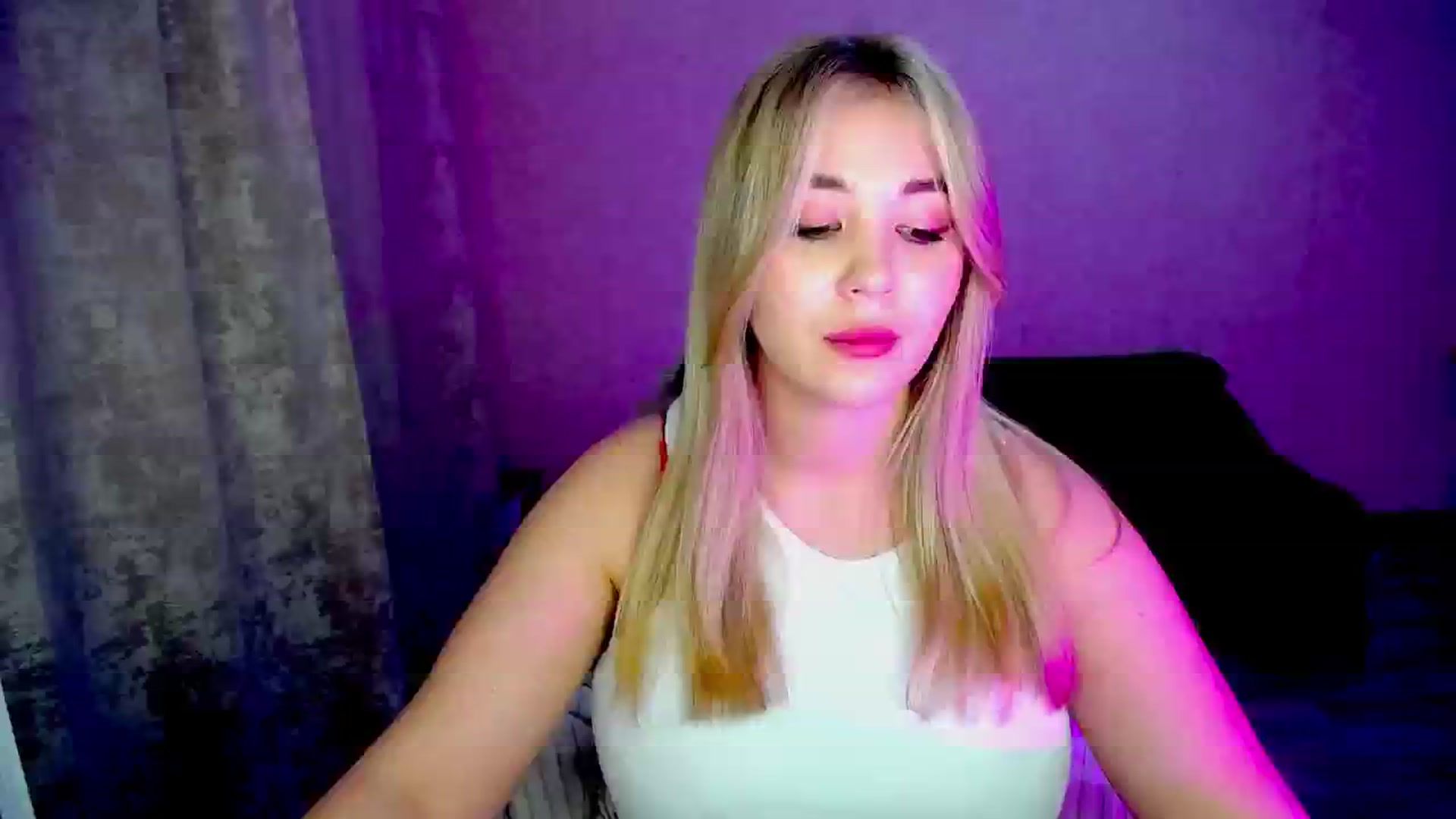 Gallery image thumbnail from WishJot's myfreecams stream on, 07/13/2024, 21:12 image 17 of 20