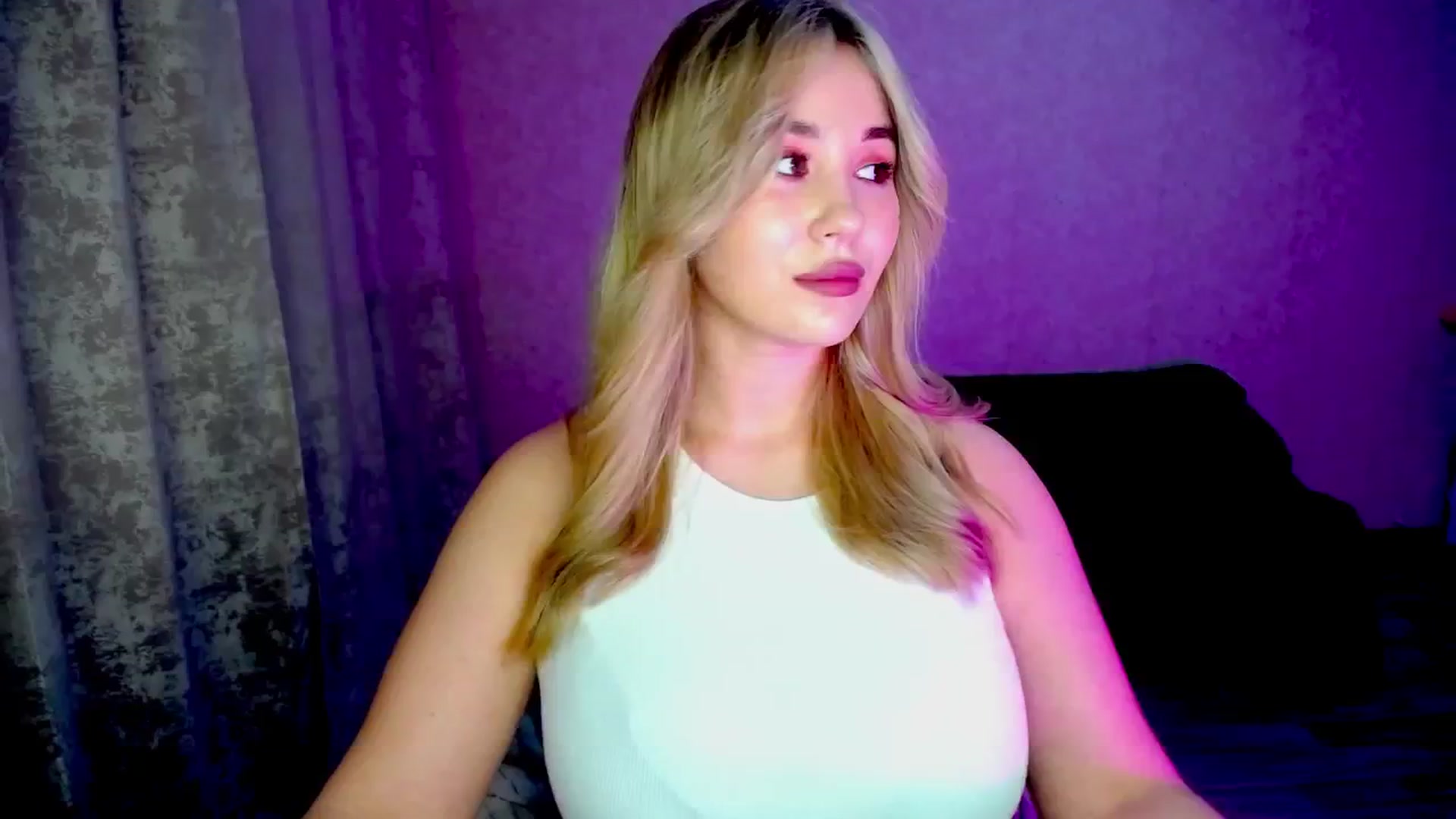 Gallery image thumbnail from WishJot's myfreecams stream on, 07/15/2024, 19:06 image 18 of 20