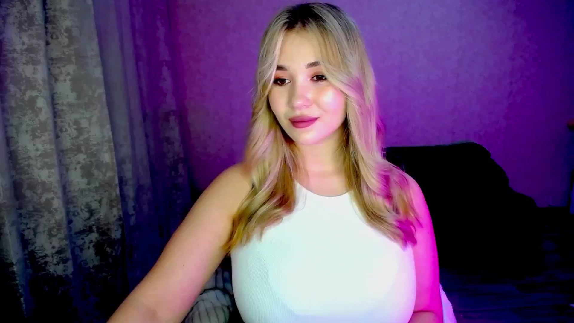 Gallery image thumbnail from WishJot's myfreecams stream on, 07/15/2024, 19:26 image 12 of 20