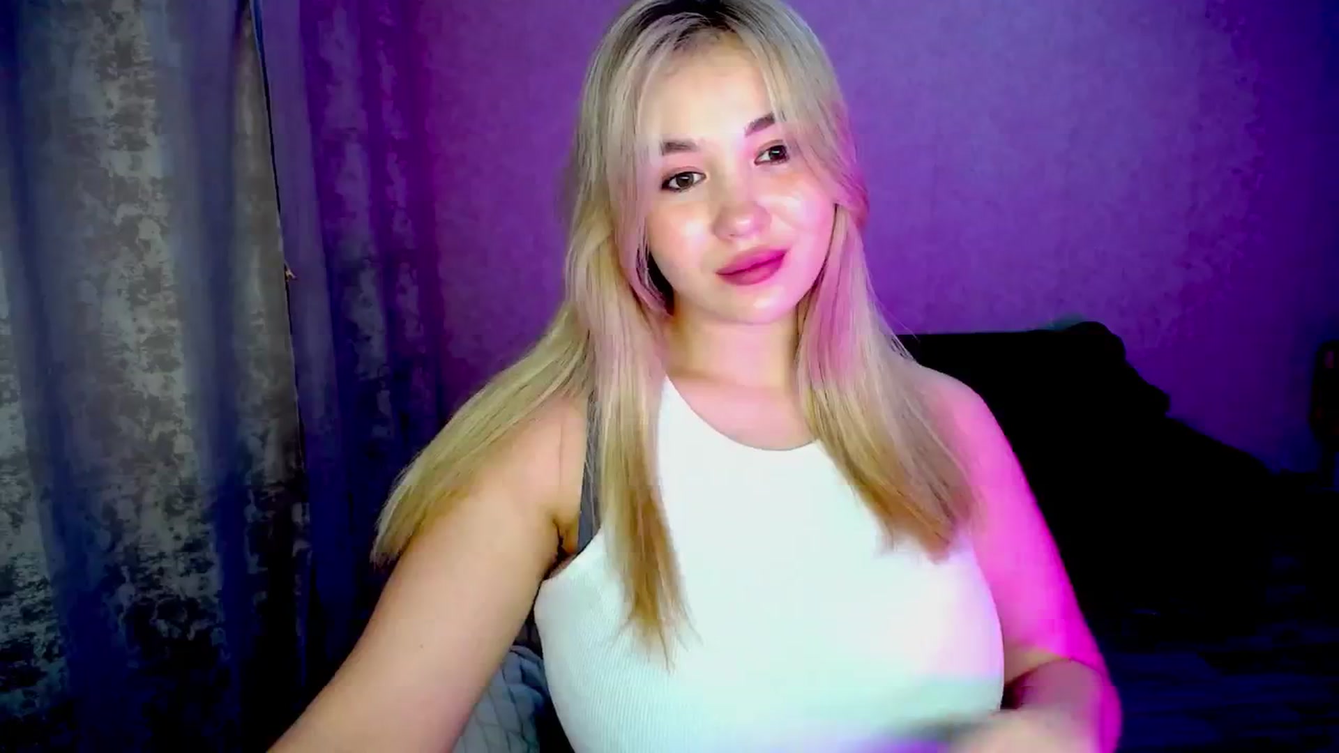 Gallery image thumbnail from WishJot's myfreecams stream on, 07/19/2024, 19:56 image 18 of 20