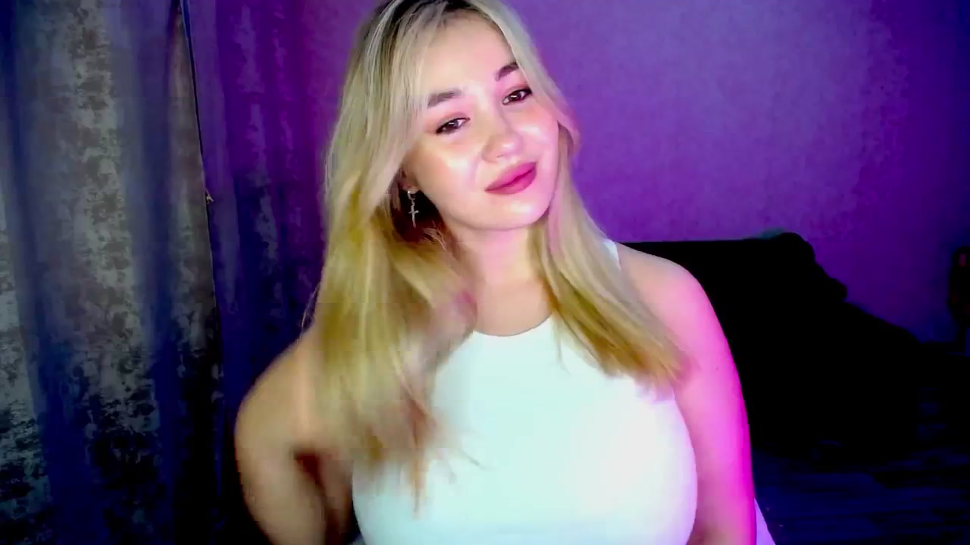 Gallery image thumbnail from WishJot's myfreecams stream on, 07/19/2024, 19:56 image 19 of 20