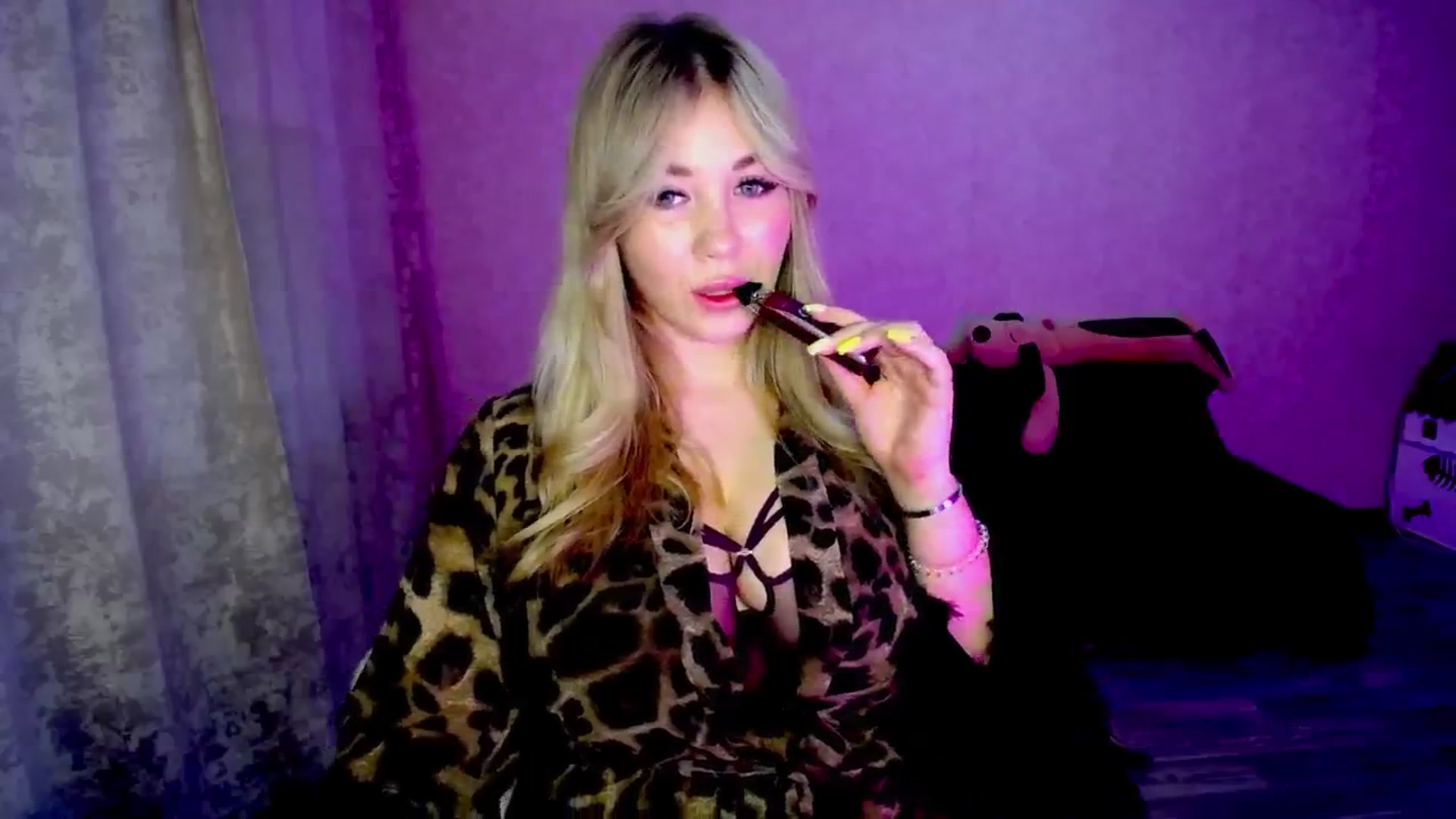 Gallery image thumbnail from WishJot's myfreecams stream on, 08/10/2024, 16:28 image 12 of 20