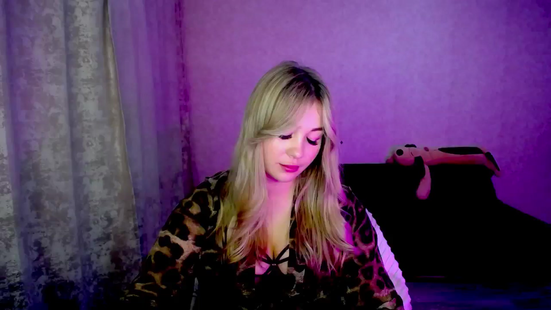 Gallery image thumbnail from WishJot's myfreecams stream on, 08/10/2024, 17:05 image 1 of 20