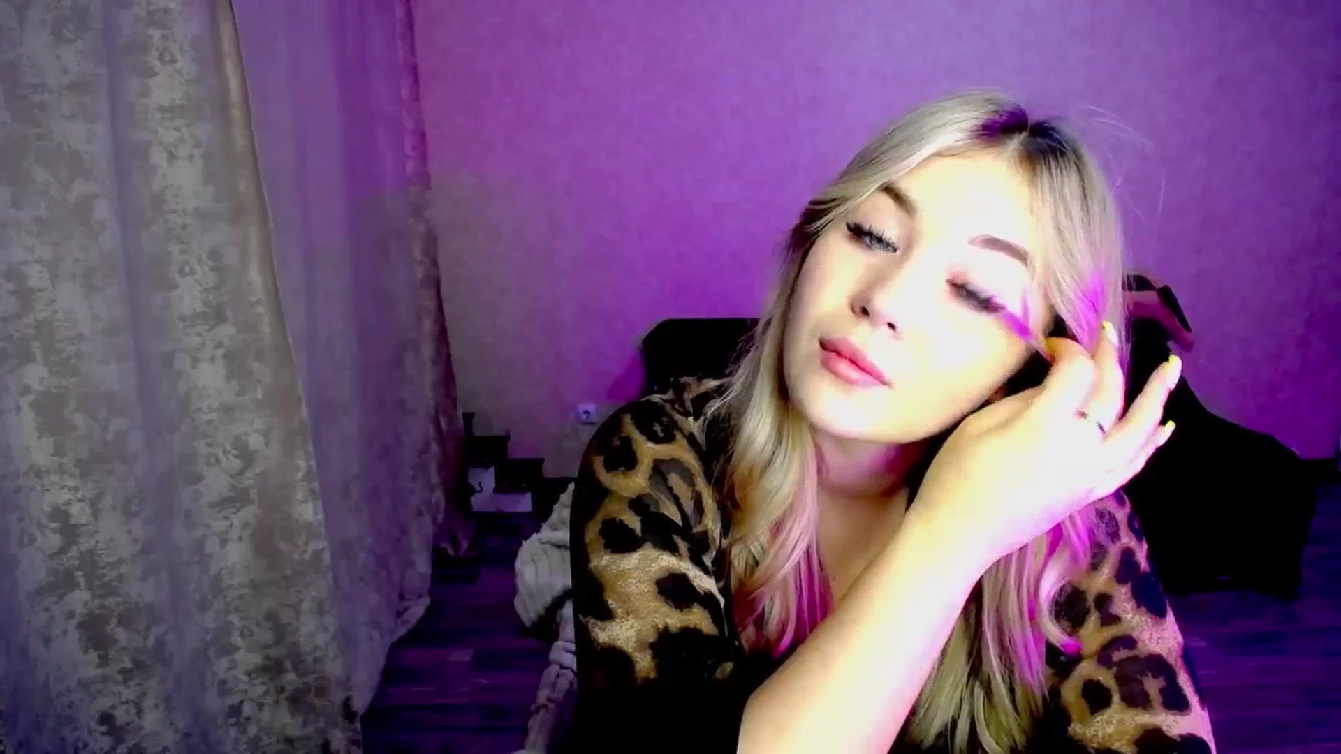 Gallery image thumbnail from WishJot's myfreecams stream on, 08/10/2024, 18:01 image 20 of 20