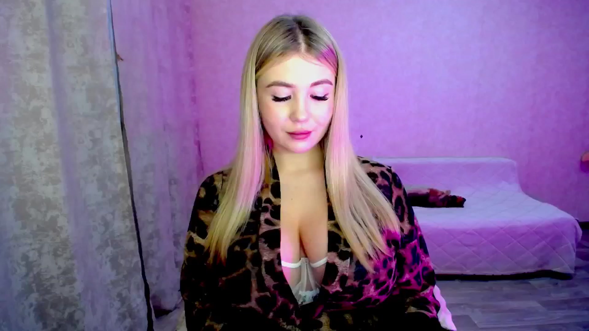 Gallery image thumbnail from WishJot's myfreecams stream on, 08/13/2024, 19:28 image 3 of 20