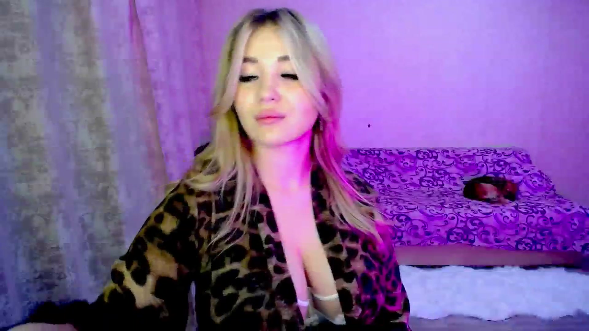 Gallery image thumbnail from WishJot's myfreecams stream on, 08/31/2024, 18:43 image 5 of 20