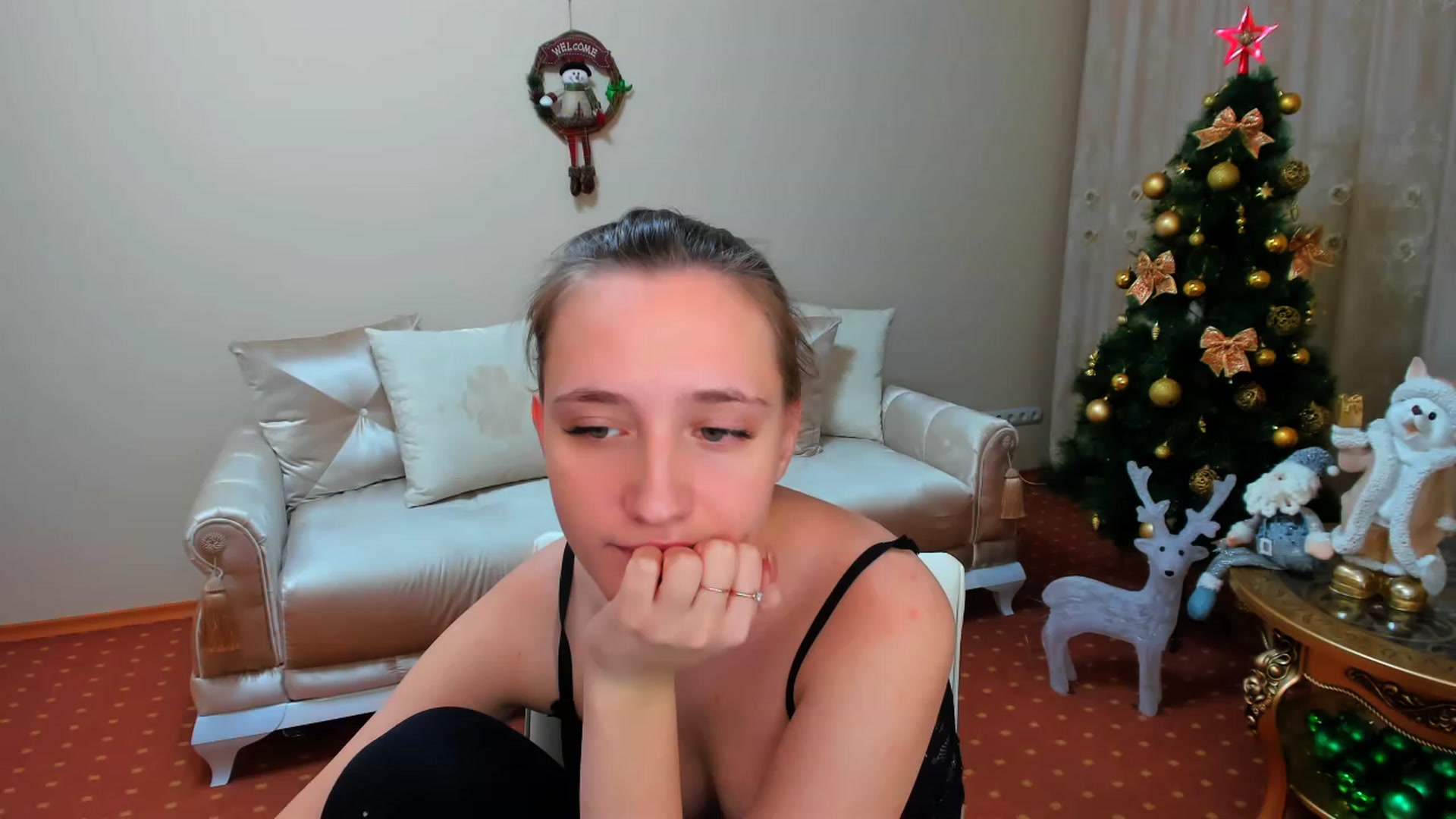 Gallery image thumbnail from WittyBunnyy's myfreecams stream on, 12/24/2022, 13:10 image 10 of 20
