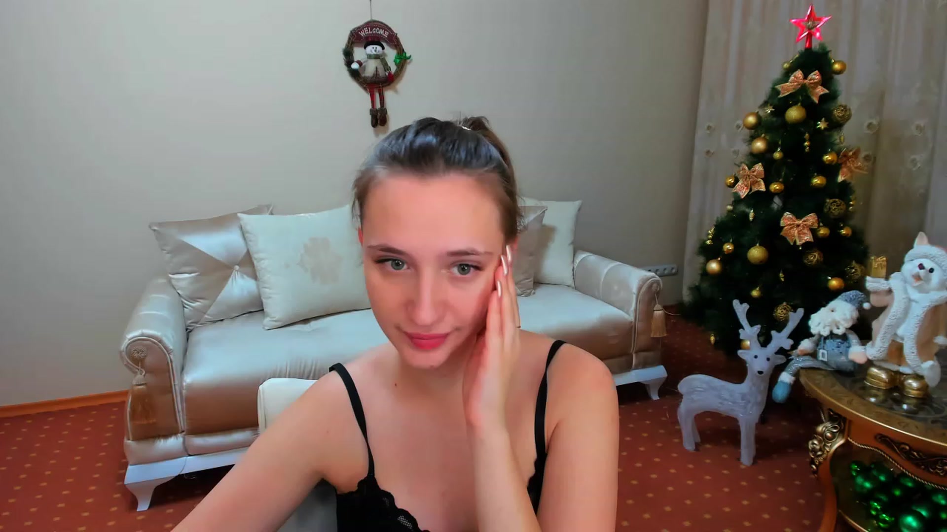 Gallery image thumbnail from WittyBunnyy's myfreecams stream on, 12/24/2022, 13:10 image 18 of 20