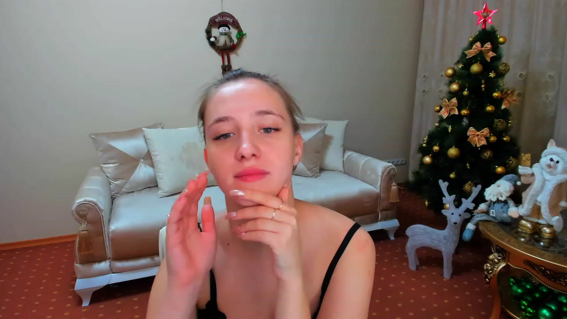 Gallery image thumbnail from WittyBunnyy's myfreecams stream on, 12/24/2022, 13:10 image 13 of 20