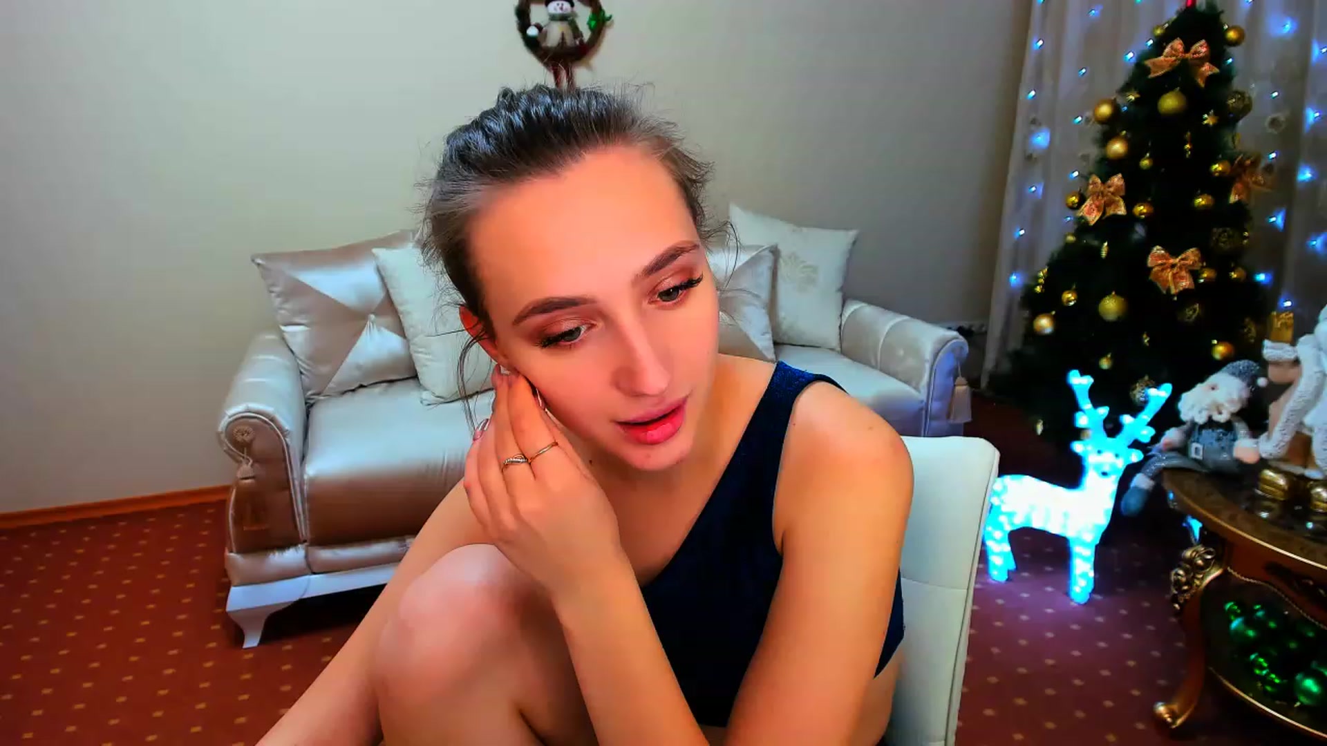Gallery image thumbnail from WittyBunnyy's myfreecams stream on, 12/25/2022, 13:34 image 14 of 20