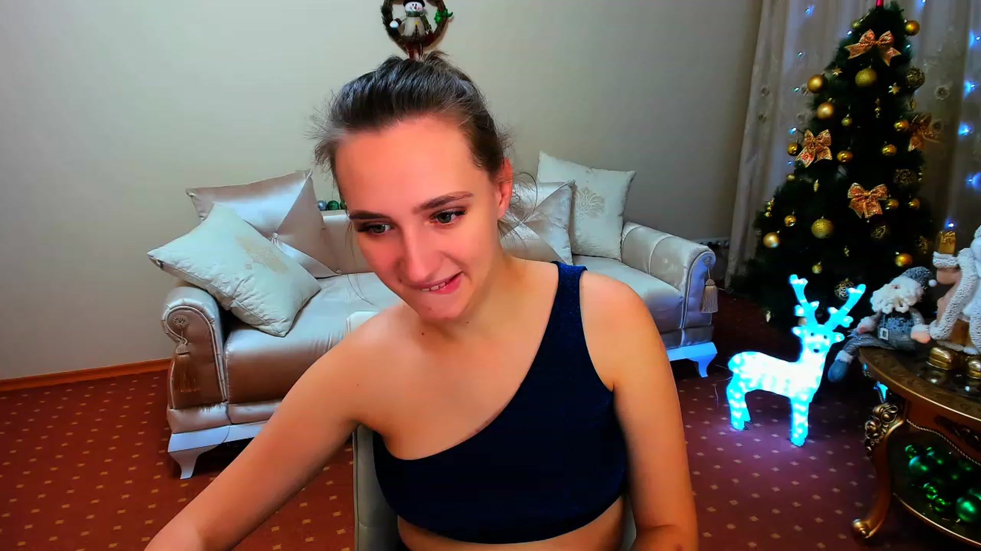 Gallery image thumbnail from WittyBunnyy's myfreecams stream on, 12/25/2022, 13:34 image 8 of 20