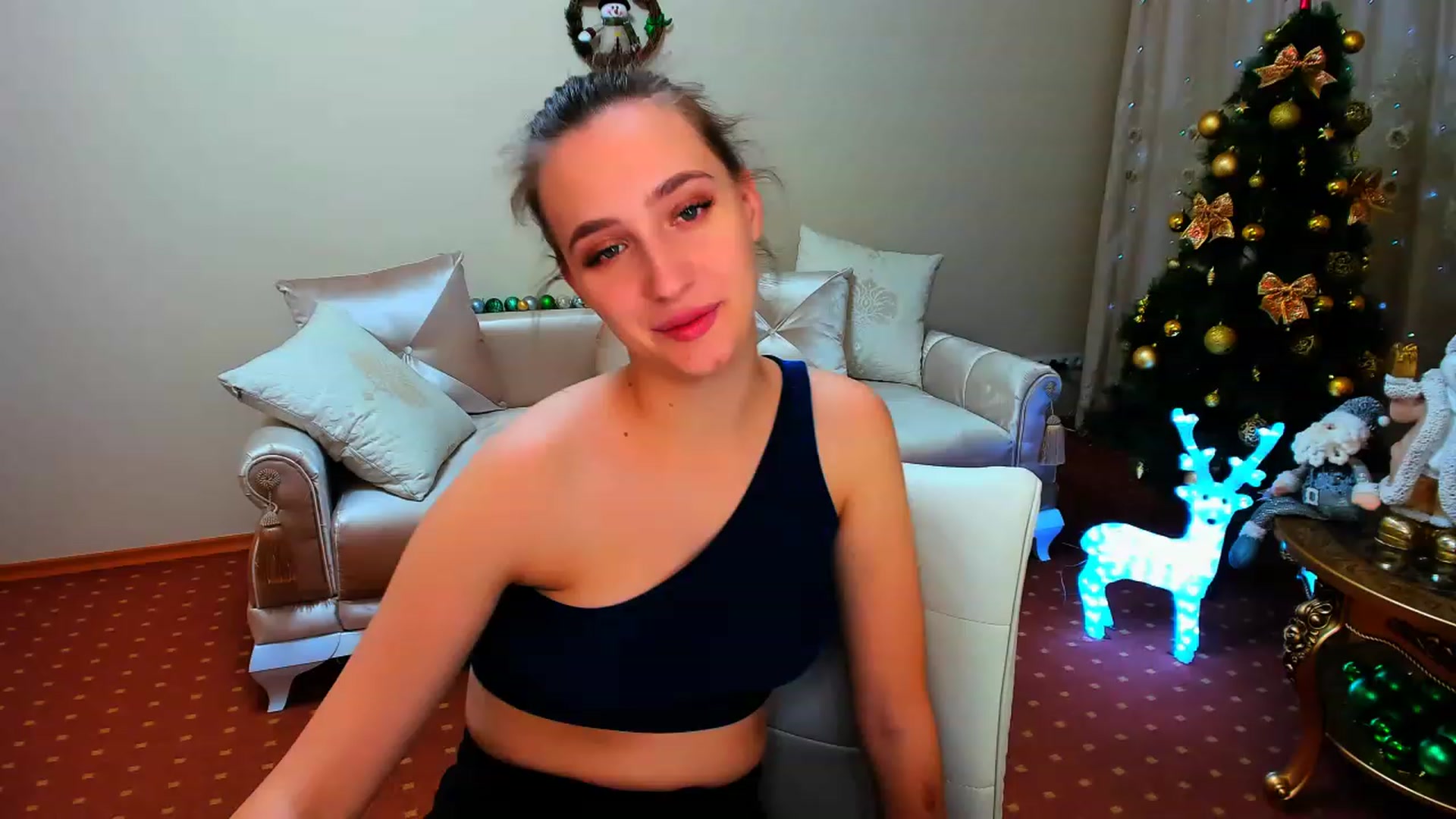 Gallery image thumbnail from WittyBunnyy's myfreecams stream on, 12/25/2022, 13:34 image 10 of 20