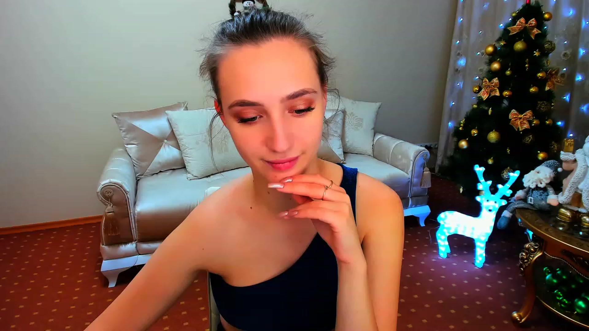 Gallery image thumbnail from WittyBunnyy's myfreecams stream on, 12/25/2022, 13:34 image 17 of 20