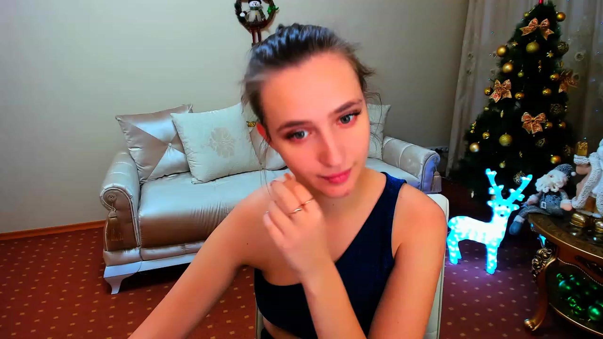 Gallery image thumbnail from WittyBunnyy's myfreecams stream on, 12/25/2022, 14:29 image 1 of 20