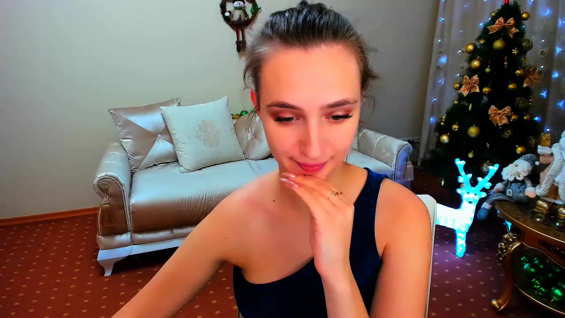 Gallery image thumbnail from WittyBunnyy's myfreecams stream on, 12/25/2022, 14:29 image 9 of 20