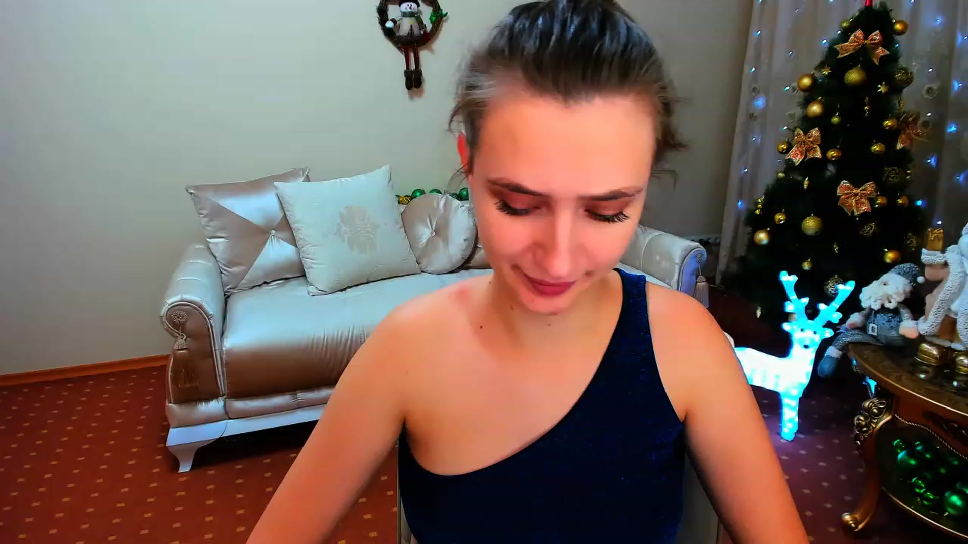 Gallery image thumbnail from WittyBunnyy's myfreecams stream on, 12/25/2022, 14:29 image 7 of 20