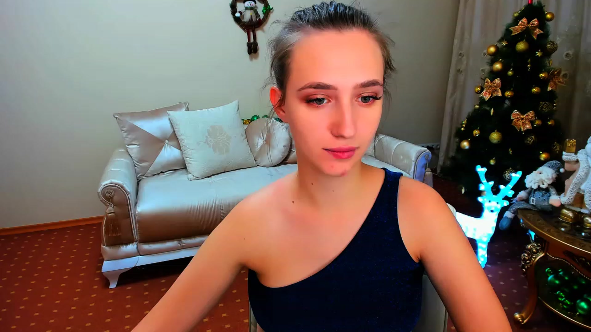 Gallery image thumbnail from WittyBunnyy's myfreecams stream on, 12/25/2022, 14:29 image 11 of 20