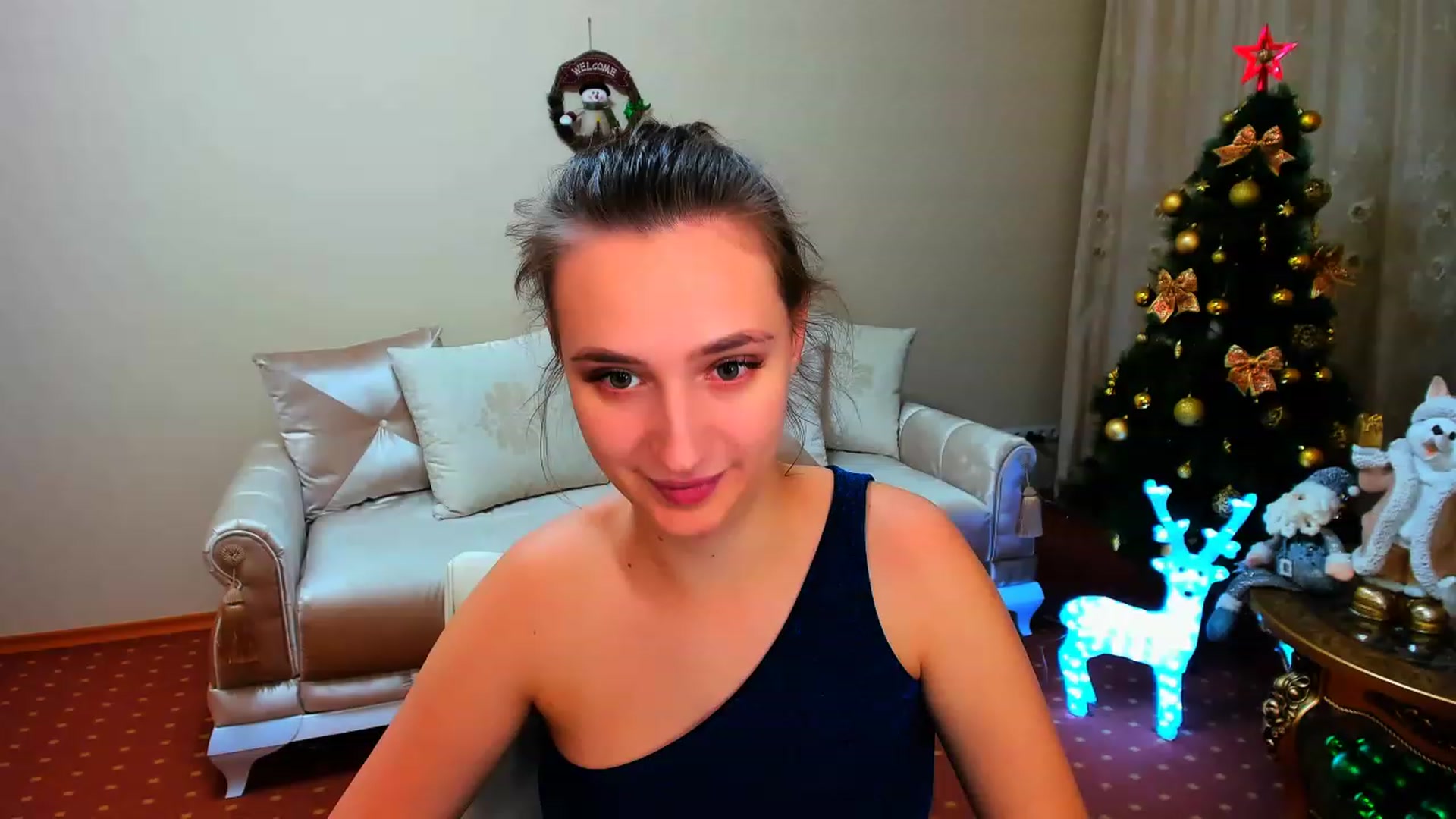 Gallery image thumbnail from WittyBunnyy's myfreecams stream on, 12/25/2022, 15:54 image 5 of 20