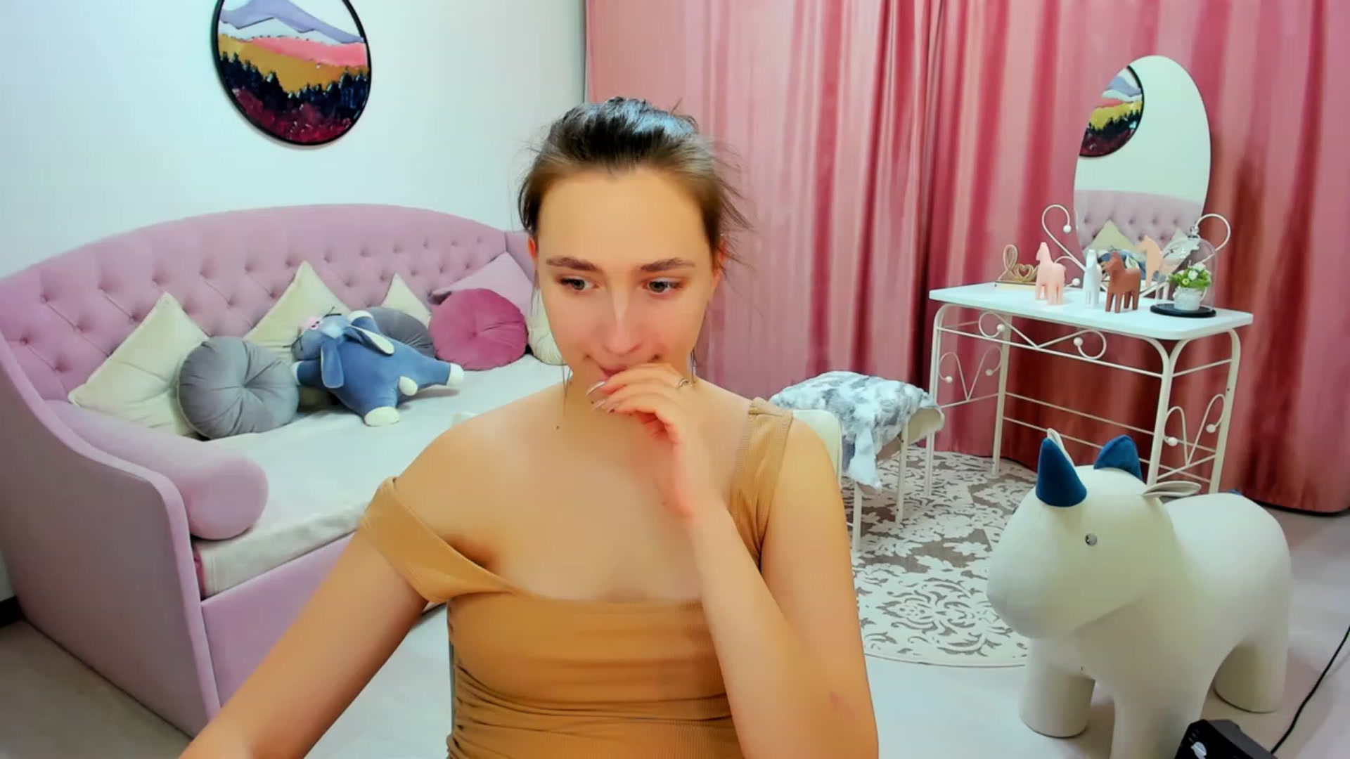 Gallery image thumbnail from WittyBunnyy's myfreecams stream on, 01/22/2023, 14:01 image 10 of 20
