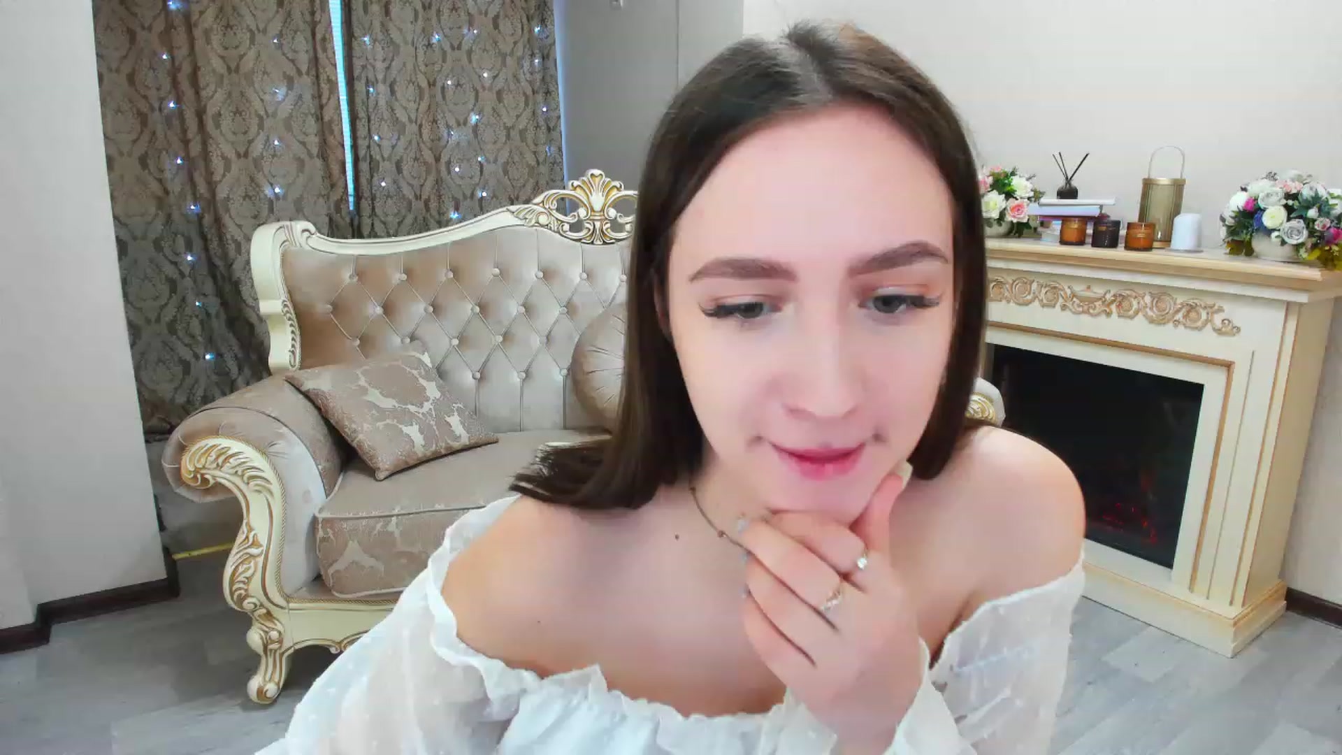 Gallery image thumbnail from WittyBunnyy's myfreecams stream on, 02/03/2023, 13:02 image 4 of 20