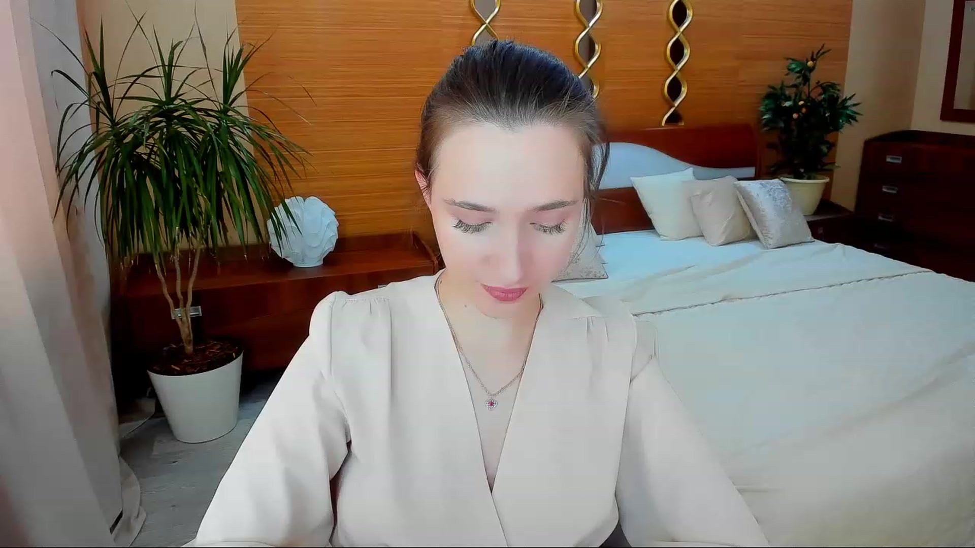 Gallery image thumbnail from WittyBunnyy's myfreecams stream on, 02/23/2023, 05:18 image 2 of 20