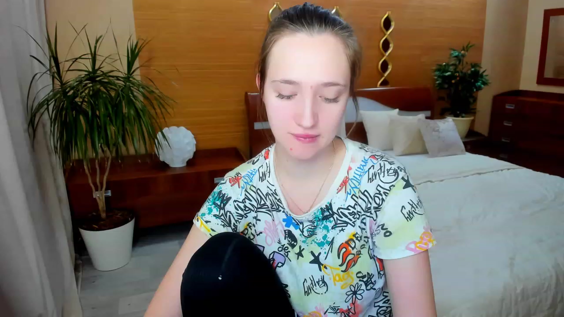 Gallery image thumbnail from WittyBunnyy's myfreecams stream on, 02/26/2023, 03:45 image 7 of 20