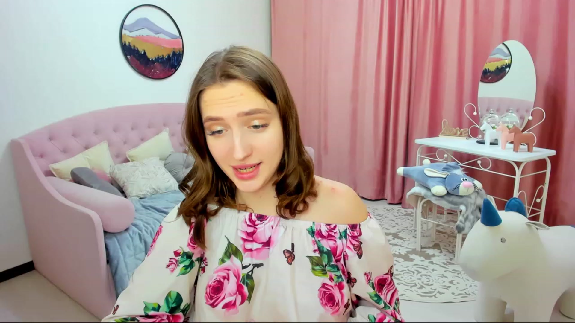 Gallery image thumbnail from WittyBunnyy's myfreecams stream on, 03/05/2023, 12:15 image 7 of 20