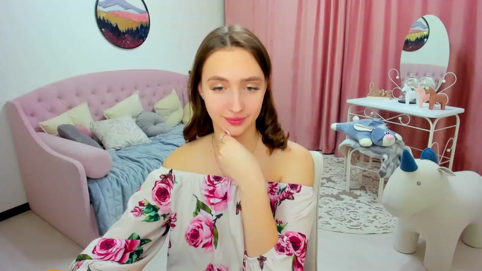 Gallery image thumbnail from WittyBunnyy's myfreecams stream on, 03/05/2023, 13:04 image 14 of 20
