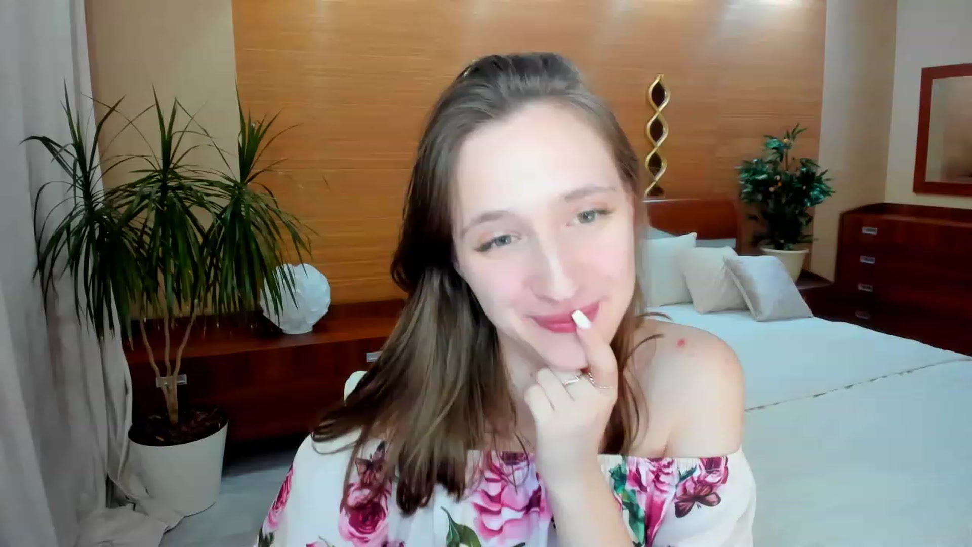 Gallery image thumbnail from WittyBunnyy's myfreecams stream on, 03/10/2023, 15:47 image 9 of 20