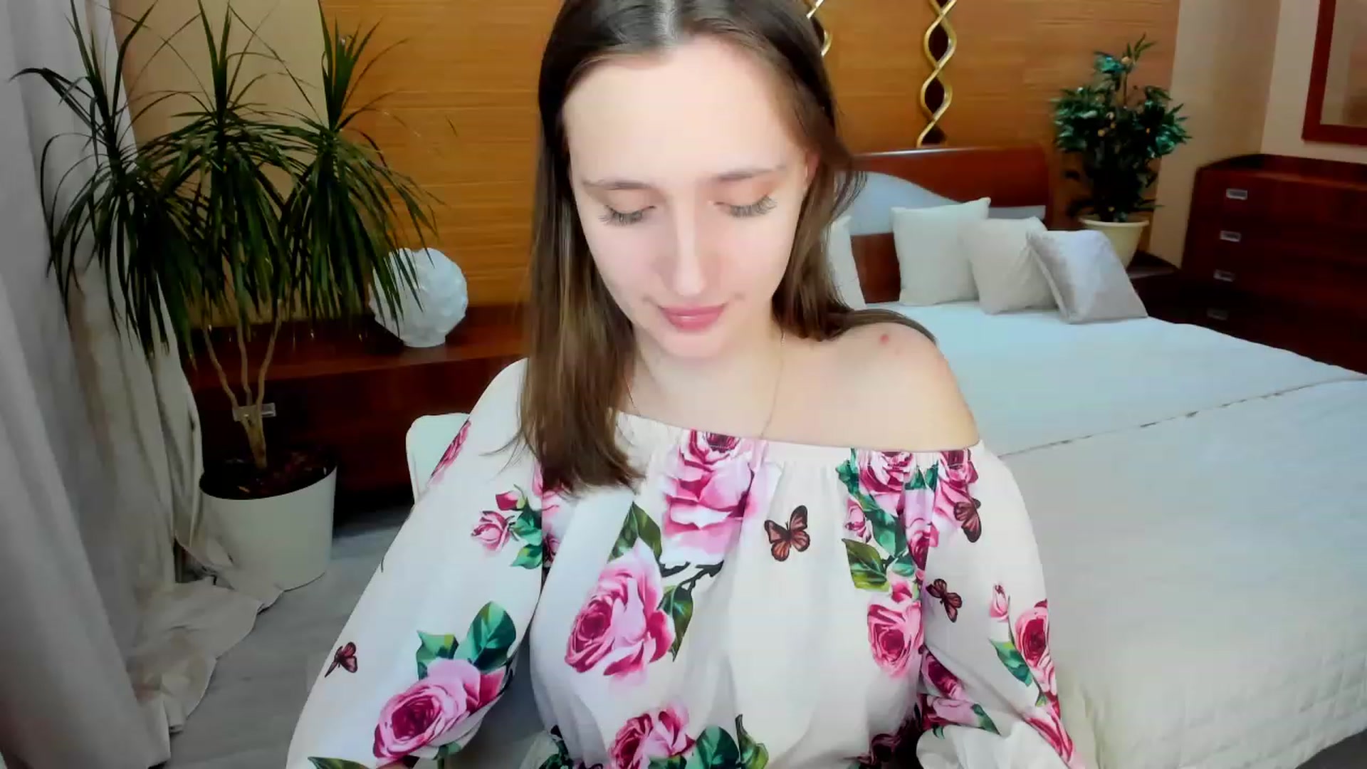 Gallery image thumbnail from WittyBunnyy's myfreecams stream on, 03/10/2023, 17:56 image 8 of 20