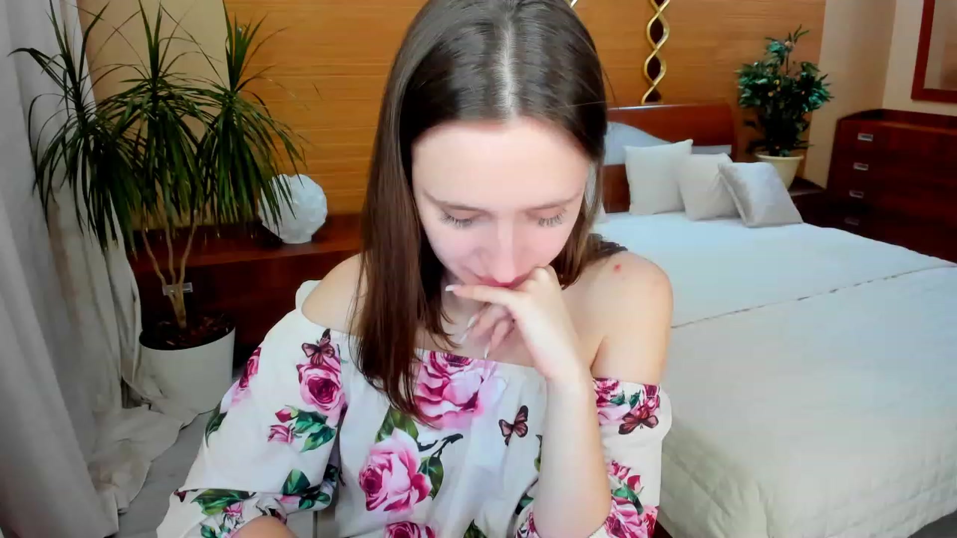 Gallery image thumbnail from WittyBunnyy's myfreecams stream on, 03/10/2023, 17:56 image 6 of 20