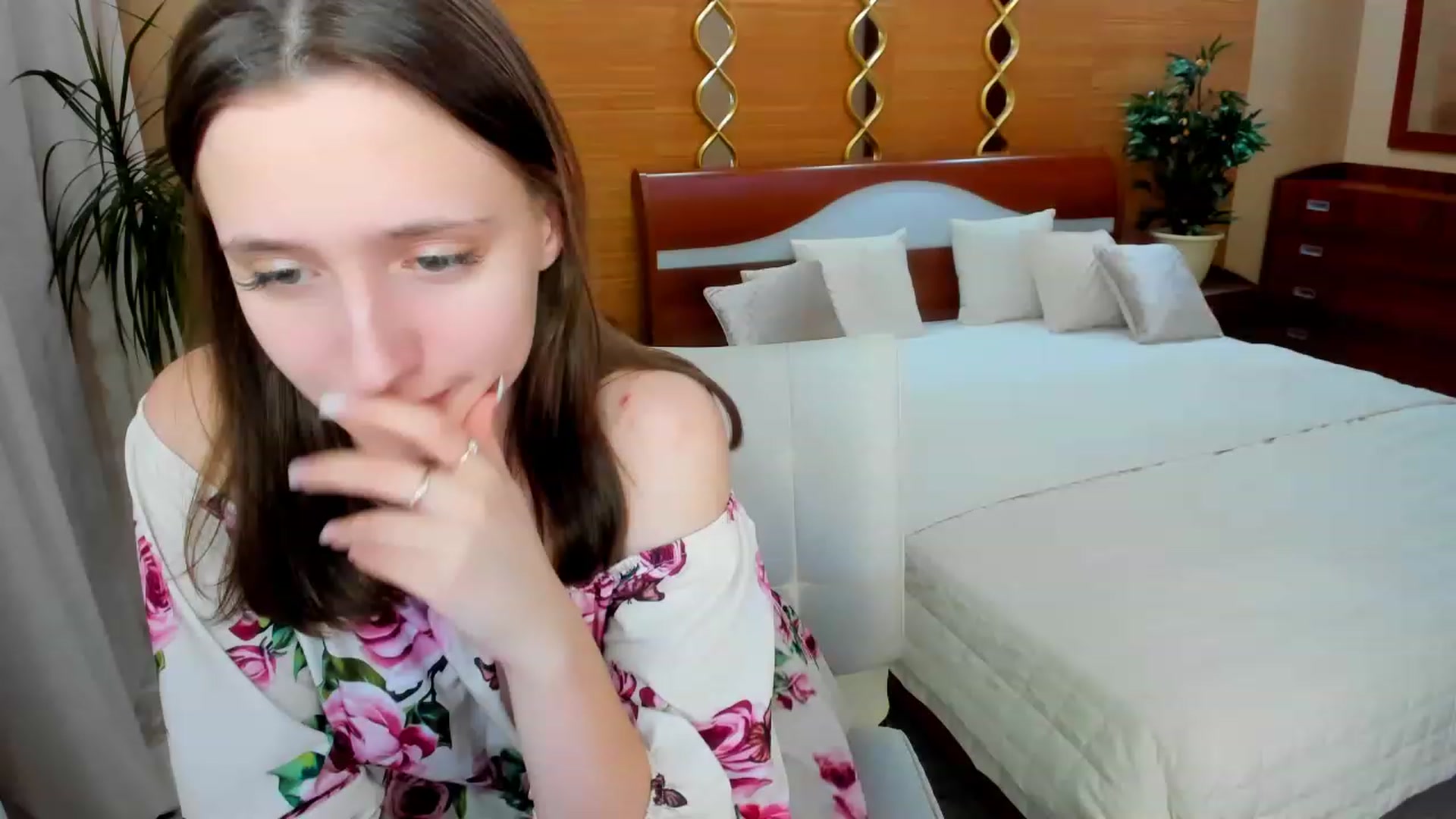 Gallery image thumbnail from WittyBunnyy's myfreecams stream on, 03/10/2023, 17:56 image 18 of 20