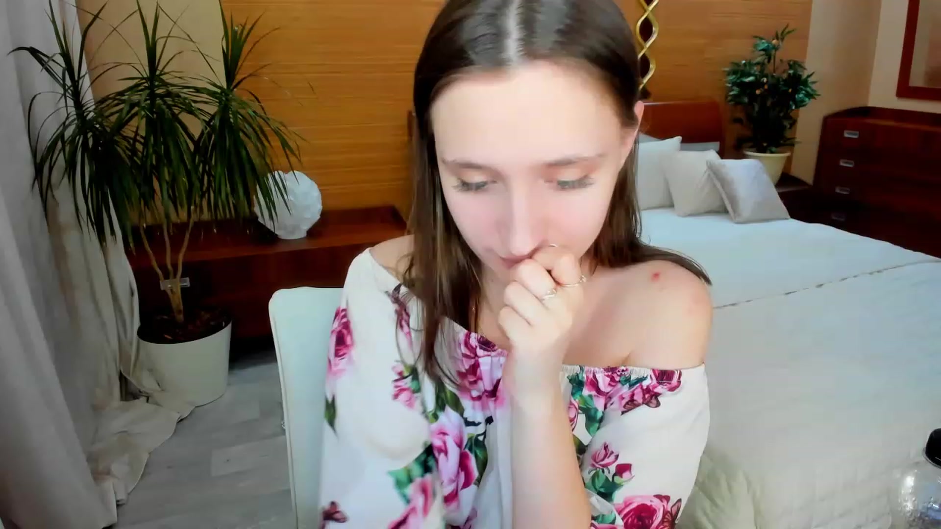 Gallery image thumbnail from WittyBunnyy's myfreecams stream on, 03/10/2023, 17:56 image 9 of 20