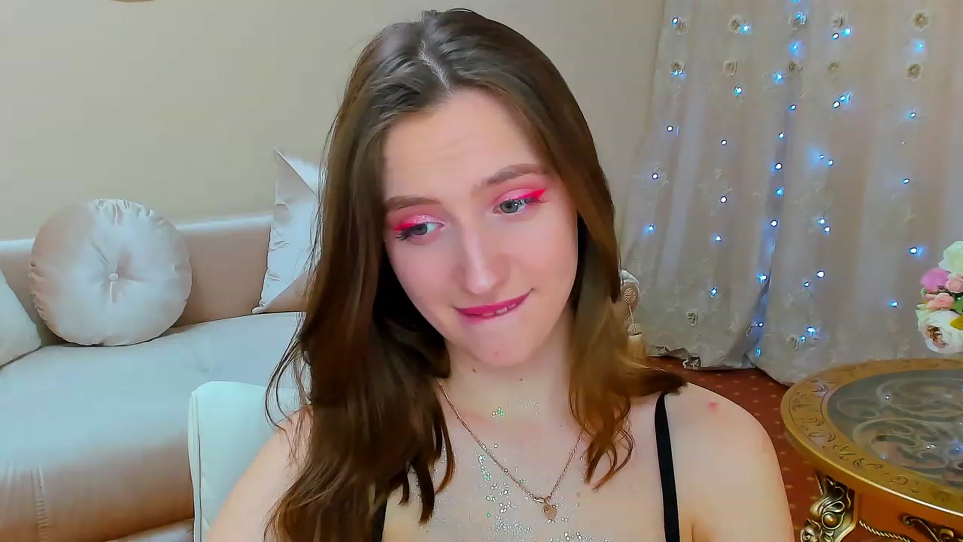 Gallery image thumbnail from WittyBunnyy's myfreecams stream on, 03/22/2023, 11:47 image 19 of 20