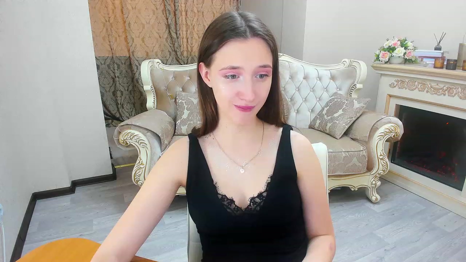 Gallery image thumbnail from WittyBunnyy's myfreecams stream on, 03/29/2023, 12:11 image 14 of 20