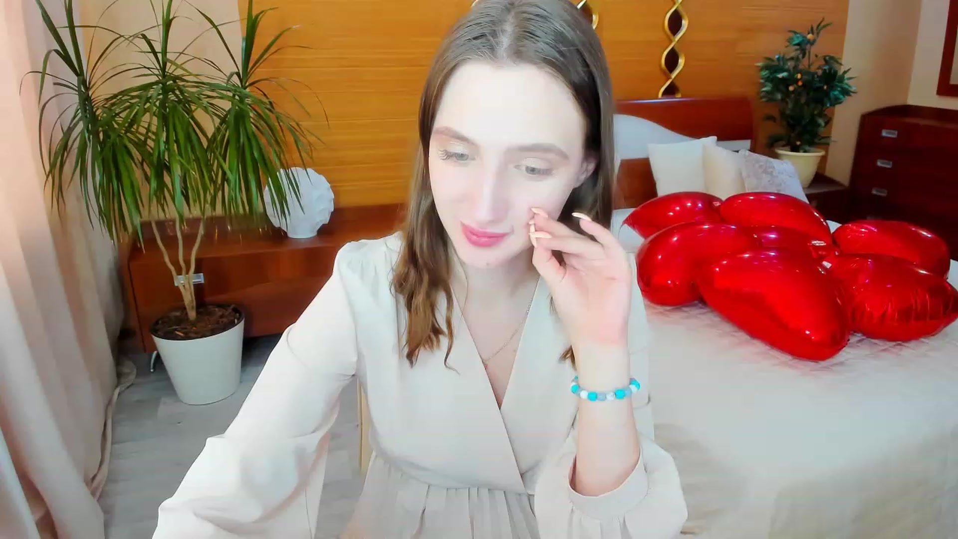 Gallery image thumbnail from WittyBunnyy's myfreecams stream on, 04/05/2023, 09:43 image 13 of 20