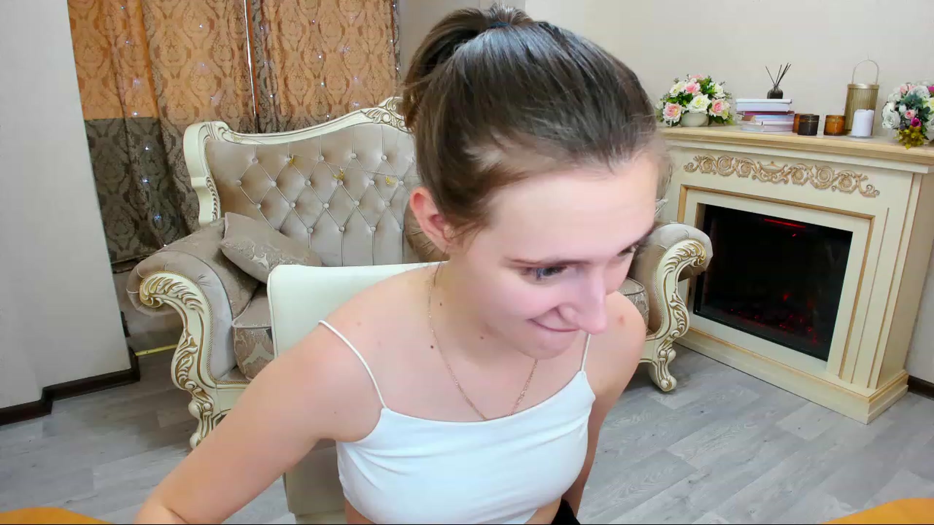 Gallery image thumbnail from WittyBunnyy's myfreecams stream on, 04/07/2023, 12:39 image 15 of 20