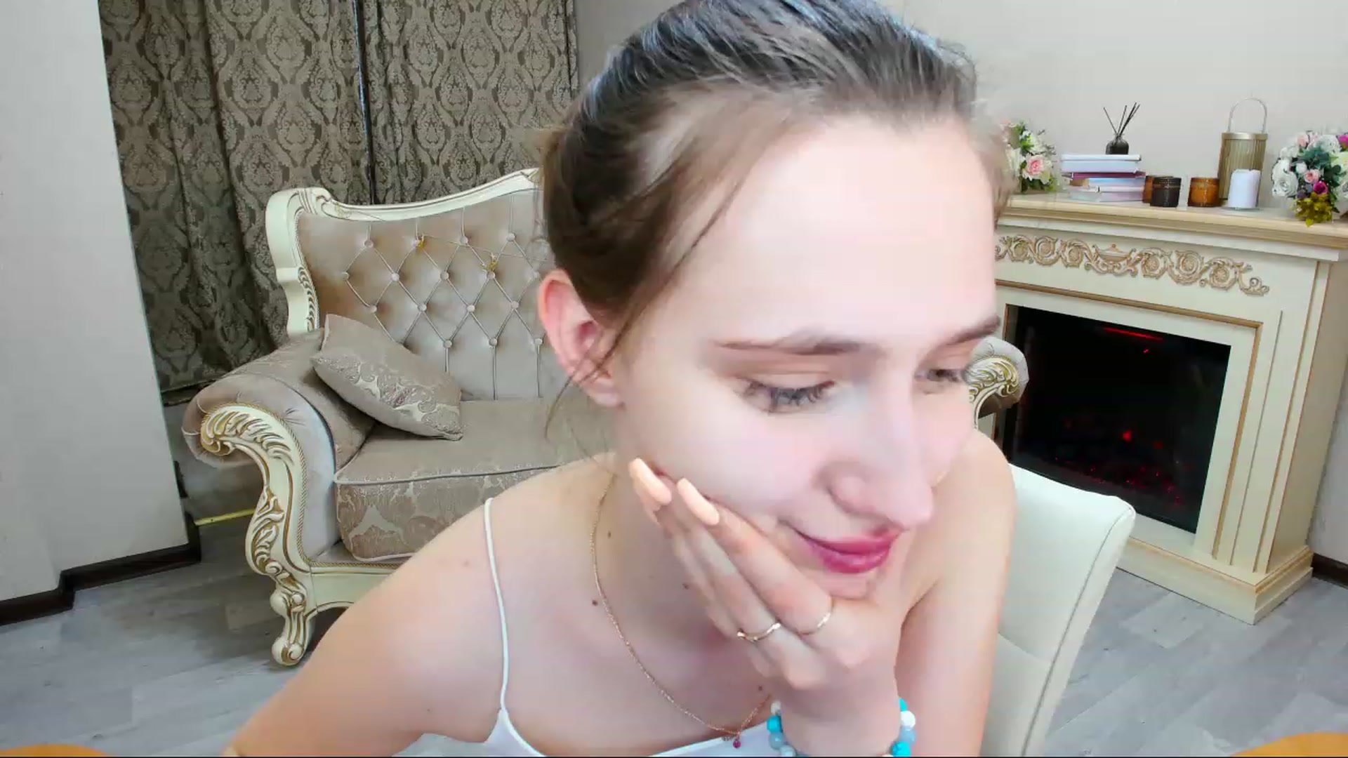 Gallery image thumbnail from WittyBunnyy's myfreecams stream on, 04/07/2023, 14:14 image 18 of 20