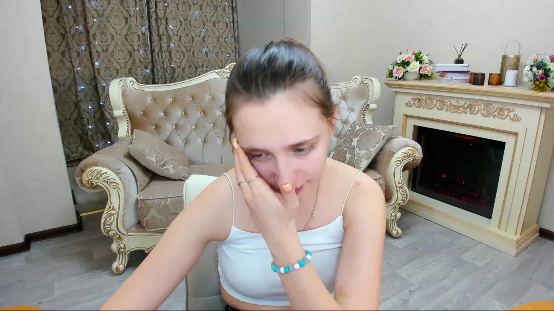 Gallery image thumbnail from WittyBunnyy's myfreecams stream on, 04/07/2023, 14:14 image 1 of 20